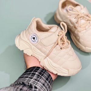 خرید اینترنتی قیمت کتونی بچگانه طرح شنل دوزی آوا کد 112903