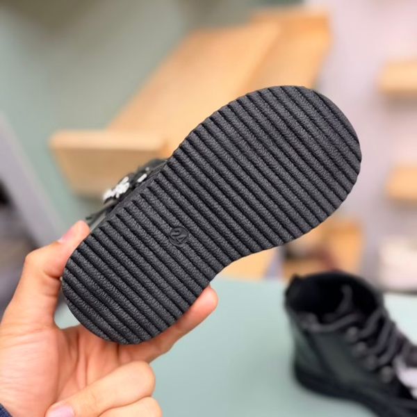 بوت بچگانه ورنی طرح پاپیون نگینی از Kids کد 4090101