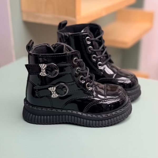 بوت بچگانه ورنی طرح پاپیون نگینی از Kids کد 4090101