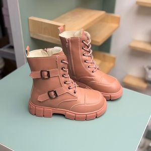 خرید اینترنتی قیمت بوت بچگانه طرح دو بند سگک از Kids کد 4082802