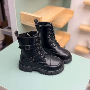 خرید اینترنتی قیمت بوت بچگانه طرح دو بند سگک از Kids کد 4082802