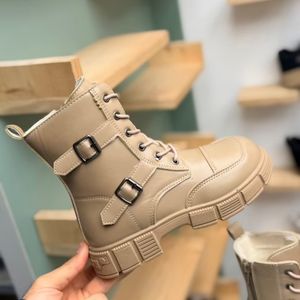 خرید اینترنتی قیمت بوت بچگانه طرح دو بند سگک از Kids کد 4082802