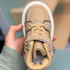 خرید اینترنتی قیمت کتونی بچگانه ساقدار طرح Lee از K-Z کد 4082203