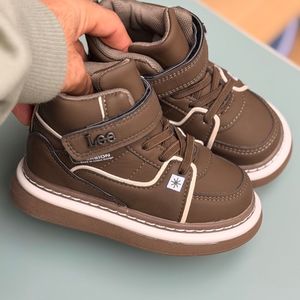 خرید اینترنتی قیمت کتونی بچگانه ساقدار طرح Lee از K-Z کد 4082203