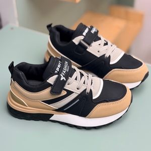 خرید اینترنتی قیمت کتونی بچگانه طرح هشتی از K-Z کد 4082202