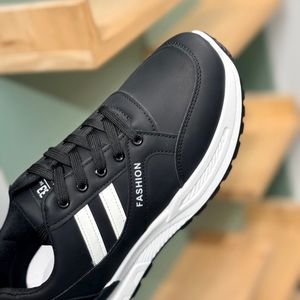 خرید اینترنتی قیمت کتونی بچگانه طرح دو خط از K-Z کد 4071004