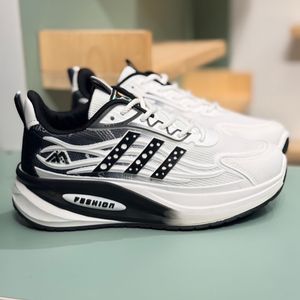 خرید اینترنتی قیمت کتونی بچگانه طرح سه خط فشن از K-Z کد 4070802