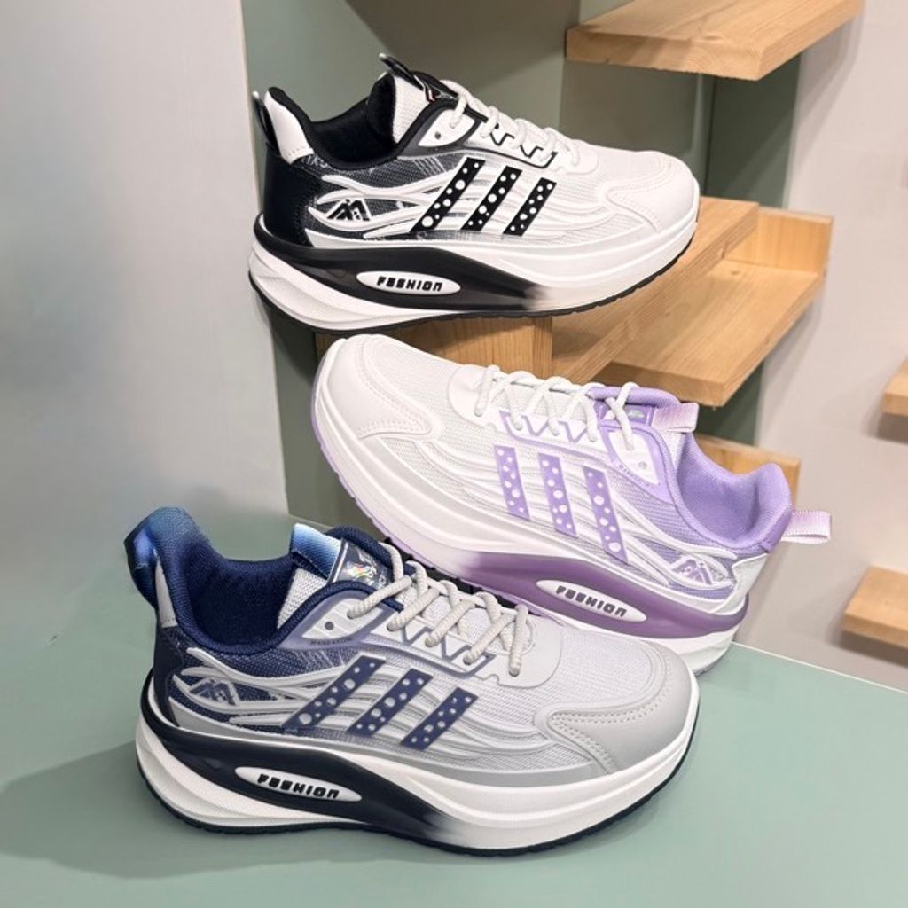 خرید اینترنتی قیمت کتونی بچگانه طرح سه خط فشن از K-Z کد 4070802