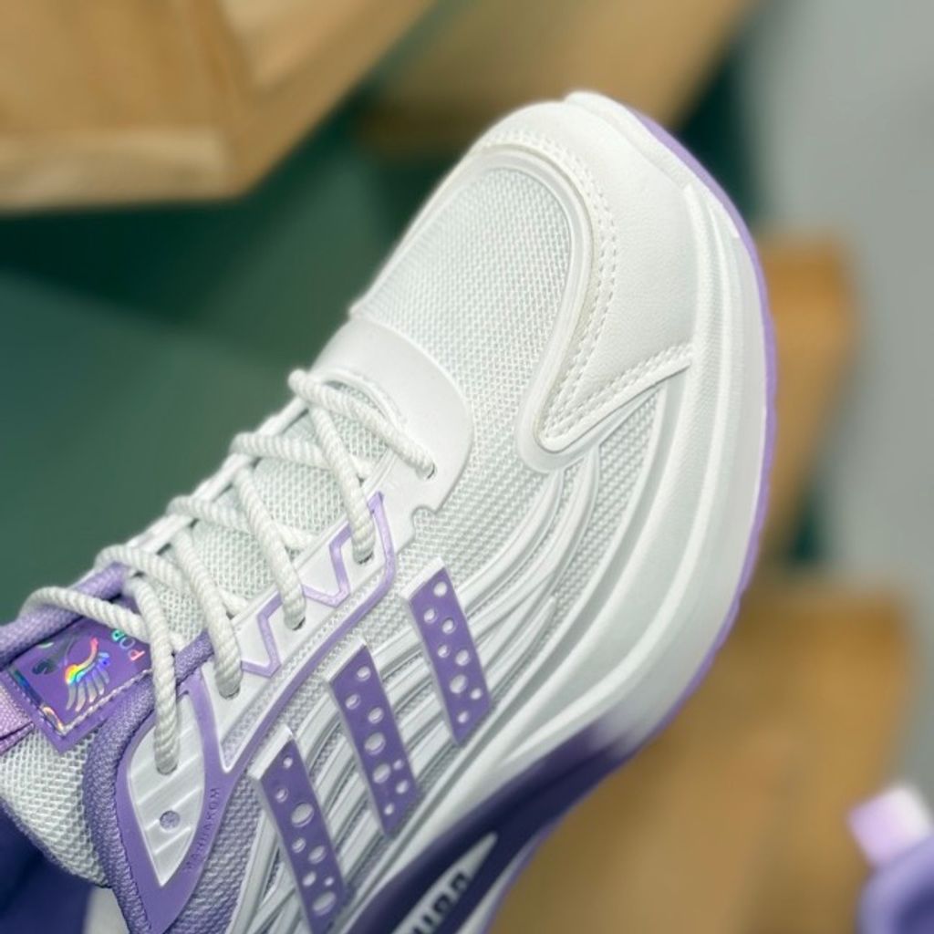 خرید اینترنتی قیمت کتونی بچگانه طرح سه خط فشن از K-Z کد 4070802