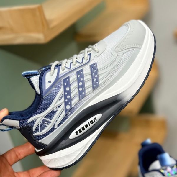 کتونی بچگانه طرح سه خط فشن از K-Z کد 4070802