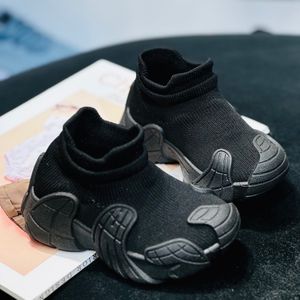 خرید اینترنتی قیمت کتونی بچگونه جورابی طرح ونوم کد 092006