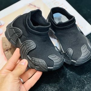 خرید اینترنتی قیمت کتونی بچگونه جورابی طرح ونوم کد 092006