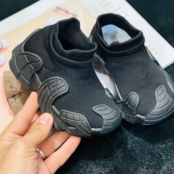 کتونی بچگانه جورابی طرح ونوم کد 092006