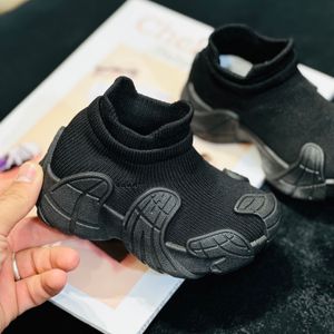 خرید اینترنتی قیمت کتونی بچگونه جورابی طرح ونوم کد 092006