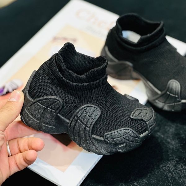 کتونی بچگانه جورابی طرح ونوم کد 092006