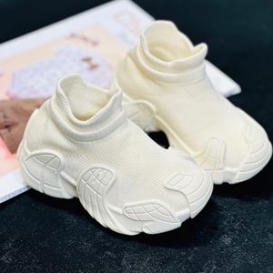 خرید اینترنتی قیمت کتونی بچگونه جورابی طرح ونوم کد 092006