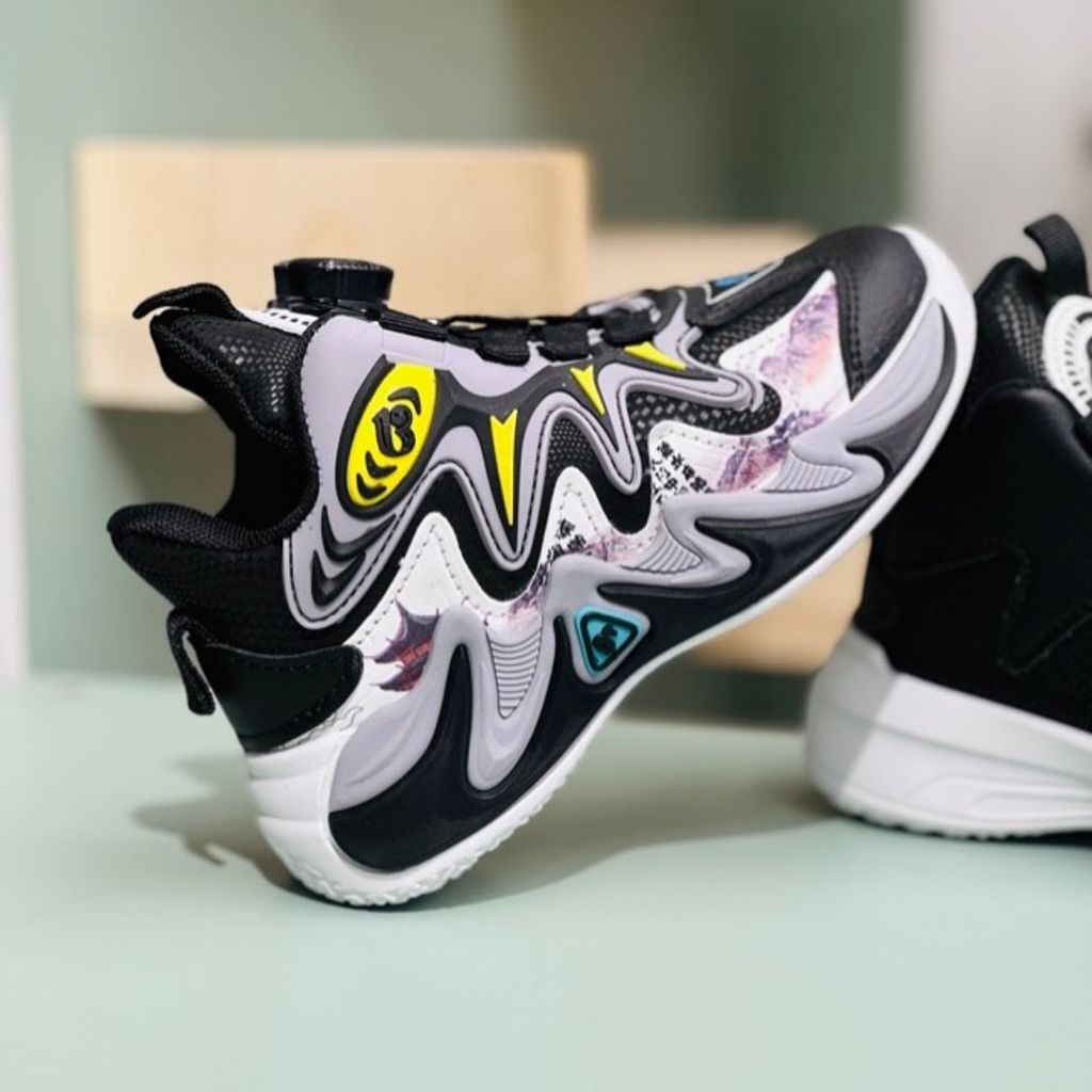 خرید اینترنتی قیمت کتونی بچگانه  طرح Hasti از kaka کد 122004