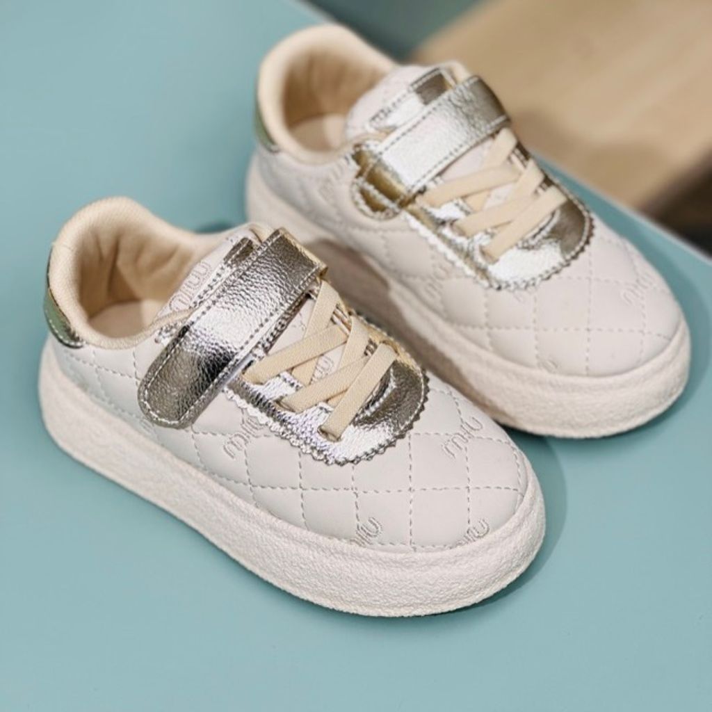 خرید اینترنتی قیمت ونس بچگانه طرح شنل دوزی miu کد 121708