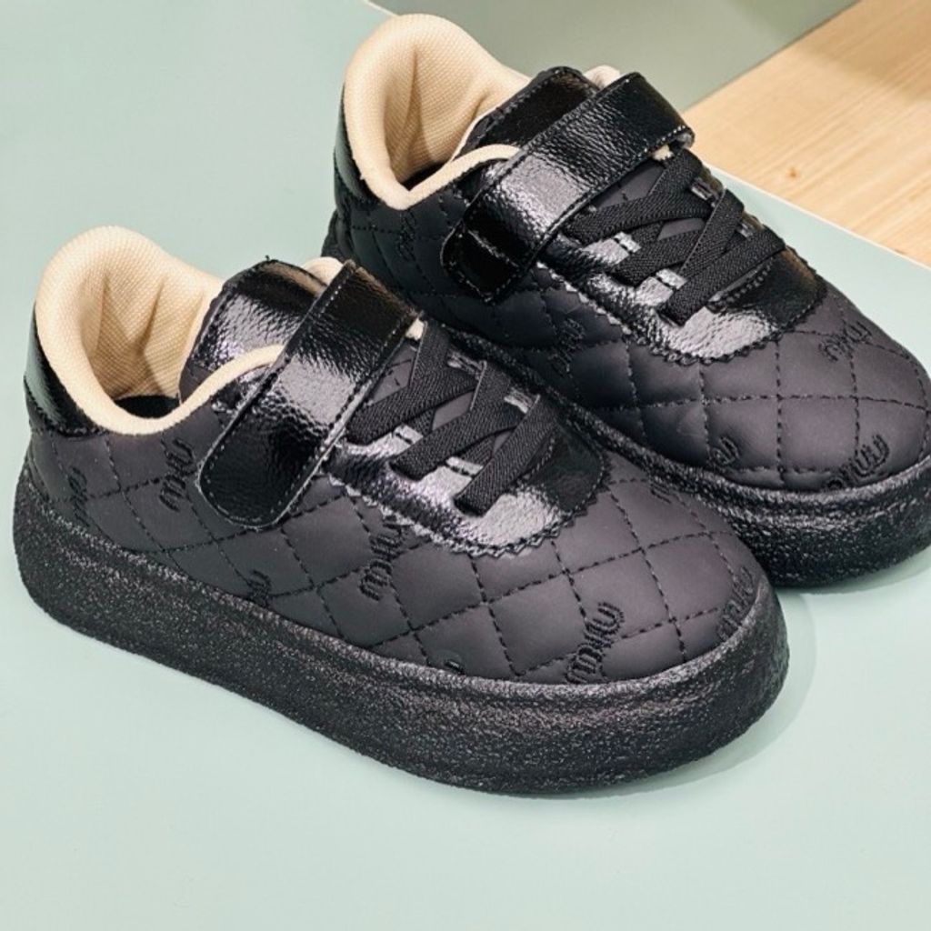 خرید اینترنتی قیمت ونس بچگانه طرح شنل دوزی miu کد 121708