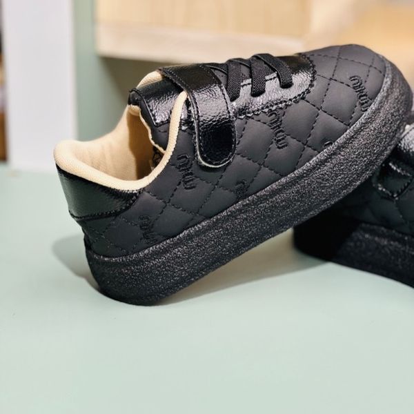 ونس بچگانه طرح شنل دوزی miu کد 121708