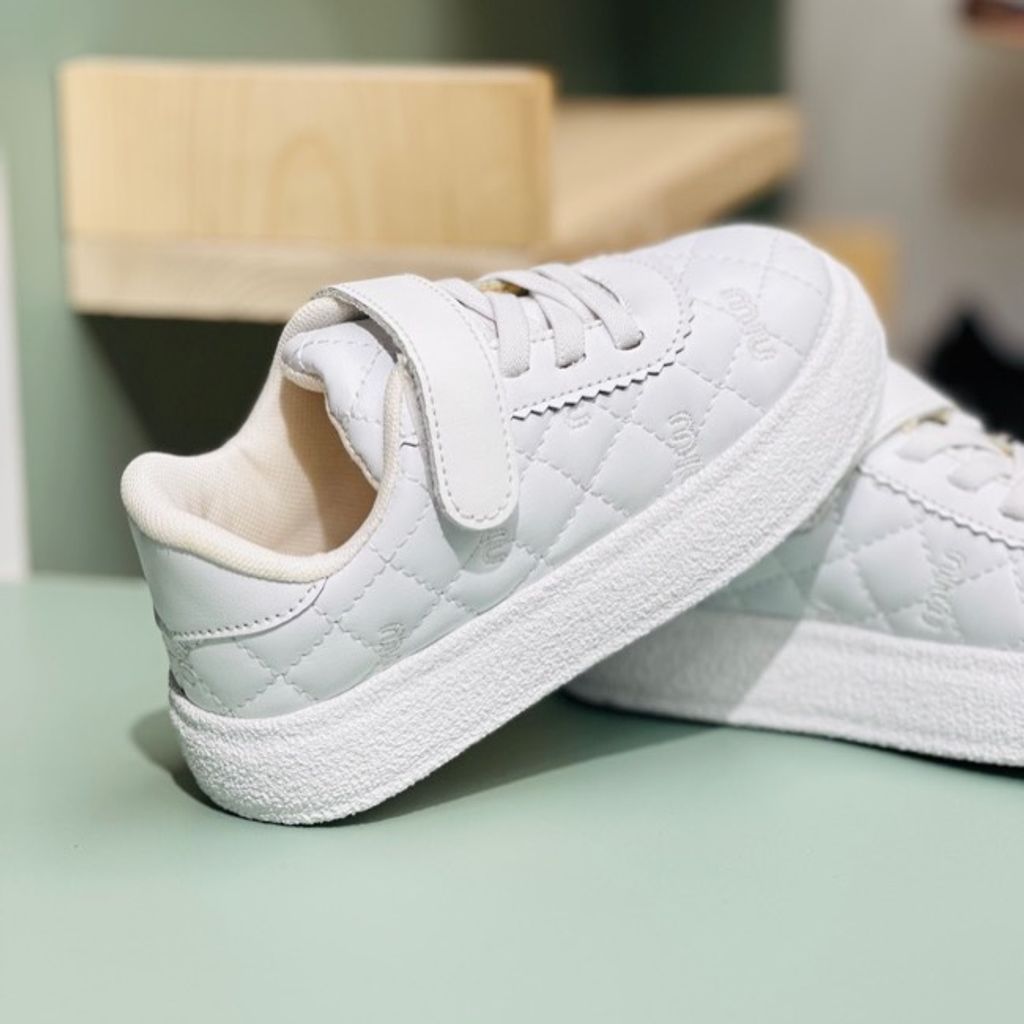 خرید اینترنتی قیمت ونس بچگانه طرح شنل دوزی miu کد 121708