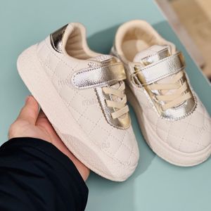 خرید اینترنتی قیمت ونس بچگانه طرح شنل دوزی miu کد 121708