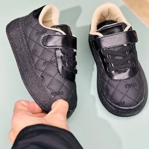 خرید اینترنتی قیمت ونس بچگانه طرح شنل دوزی miu کد 121708