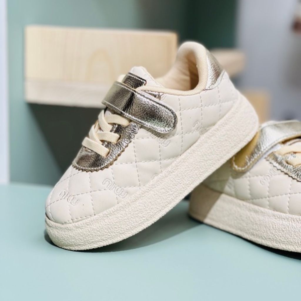 خرید اینترنتی قیمت ونس بچگانه طرح شنل دوزی miu کد 121708