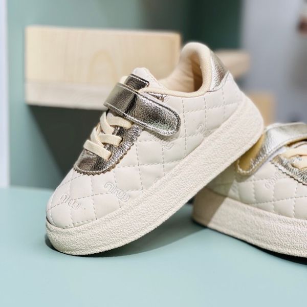 ونس بچگانه طرح شنل دوزی miu کد 121708