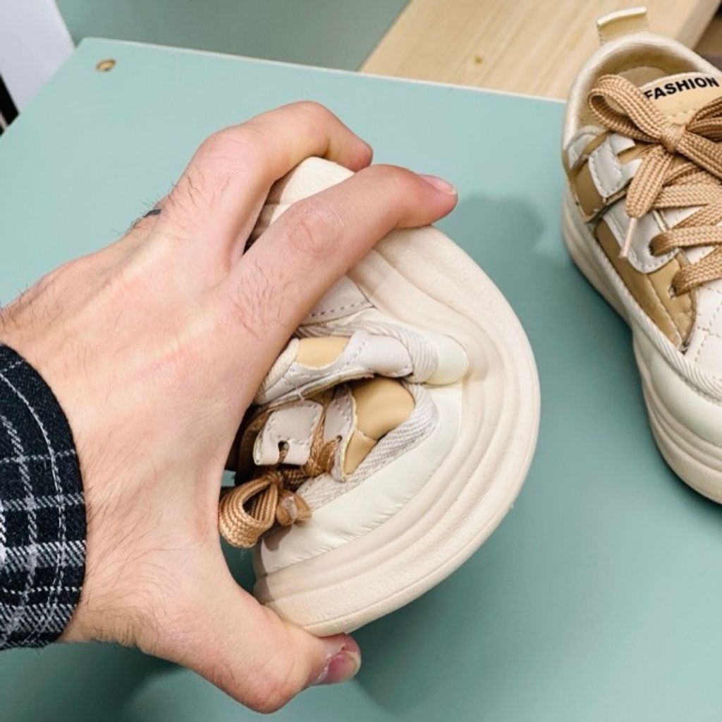 خرید اینترنتی قیمت کتونی بچگانه طرح شنل دوزی Papia کد 122205