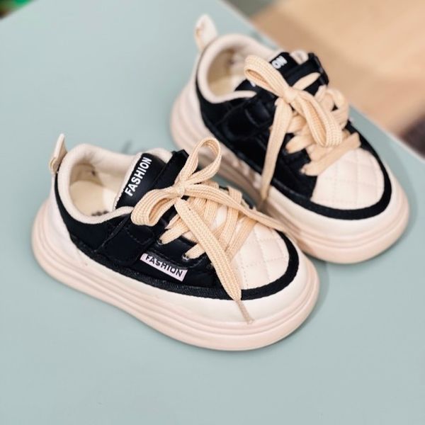 کتونی بچگانه طرح شنل دوزی Papia کد 122205