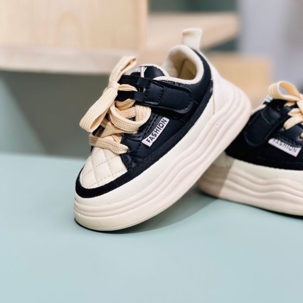 کتونی بچگانه طرح شنل دوزی Papia کد 122205