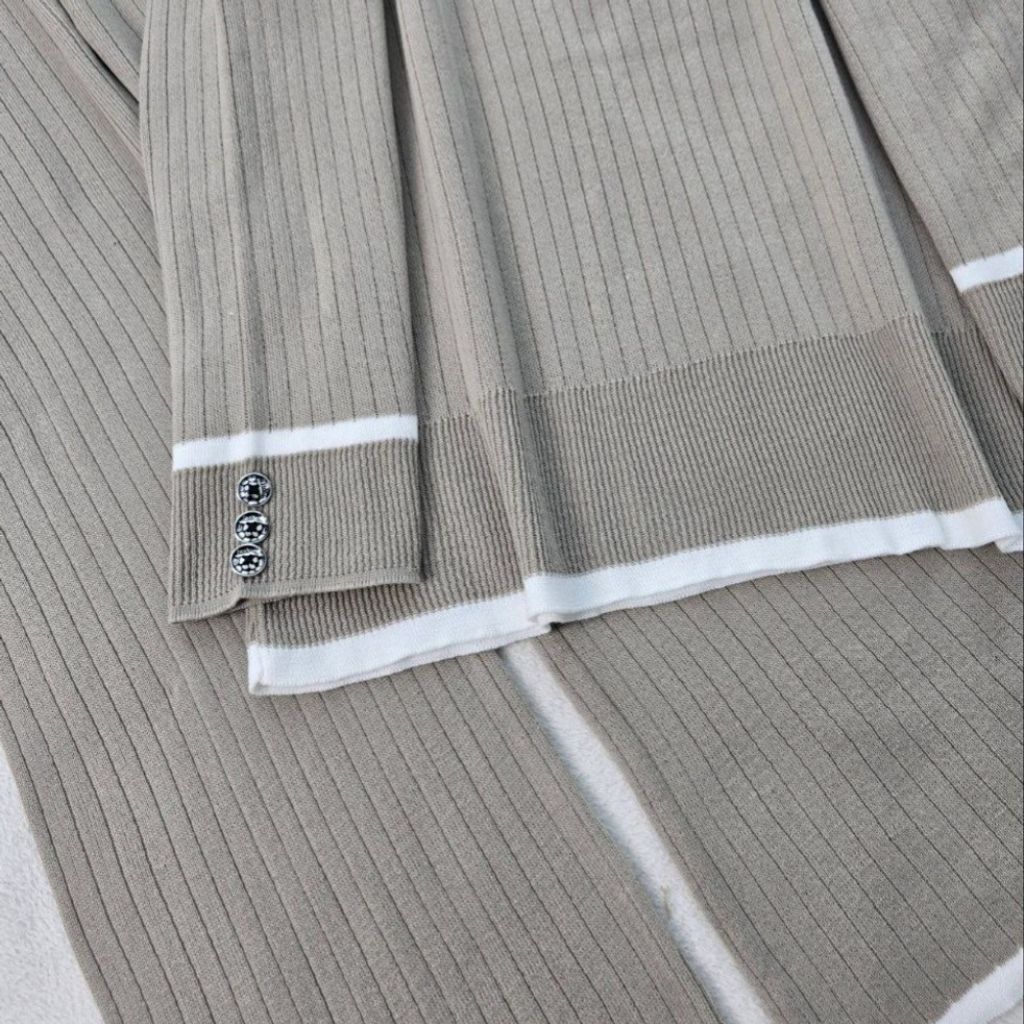 فروش اینترنتی ست بافت کلاسیک(آستین دکمه) نورا