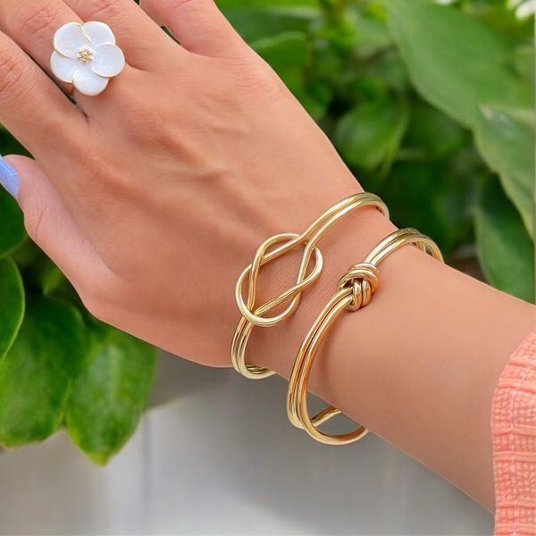 بنگل زنانه طرح گره دولاین کد 3332022