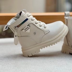 خرید اینترنتی قیمت بوت بچگانه طرح بغل زیپ مثلثی از Kids کد 4090802