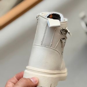 خرید اینترنتی قیمت بوت بچگانه طرح بغل زیپ مثلثی از Kids کد 4090802