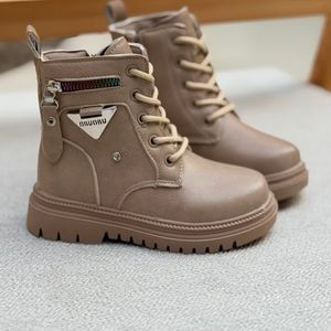 خرید اینترنتی قیمت بوت بچگانه طرح بغل زیپ مثلثی از Kids کد 4090802