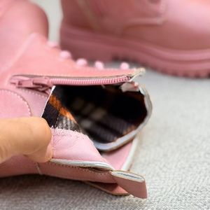 خرید اینترنتی قیمت بوت بچگانه طرح بغل زیپ مثلثی از Kids کد 4090802