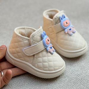 خرید اینترنتی قیمت بوت بچگانه شنل دوزی طرح لبوبو از  کد 4090901