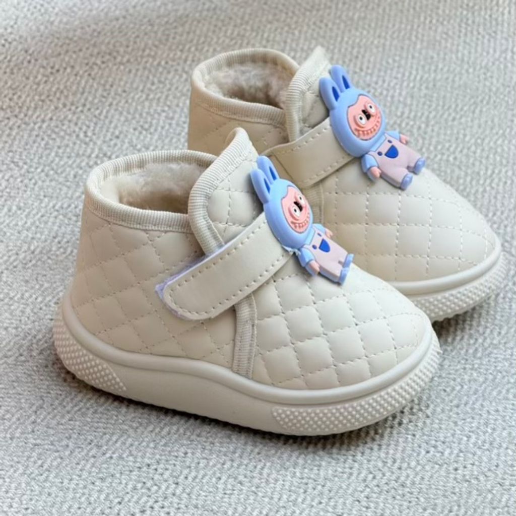 خرید اینترنتی قیمت بوت بچگانه شنل دوزی طرح لبوبو از  کد 4090901