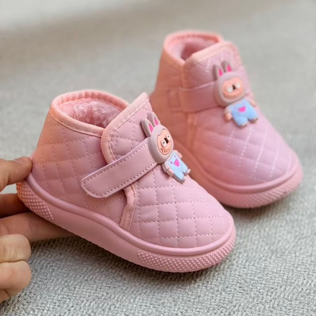 خرید اینترنتی قیمت بوت بچگانه شنل دوزی طرح لبوبو از  کد 4090901