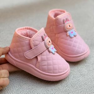 خرید اینترنتی قیمت بوت بچگانه شنل دوزی طرح لبوبو از  کد 4090901