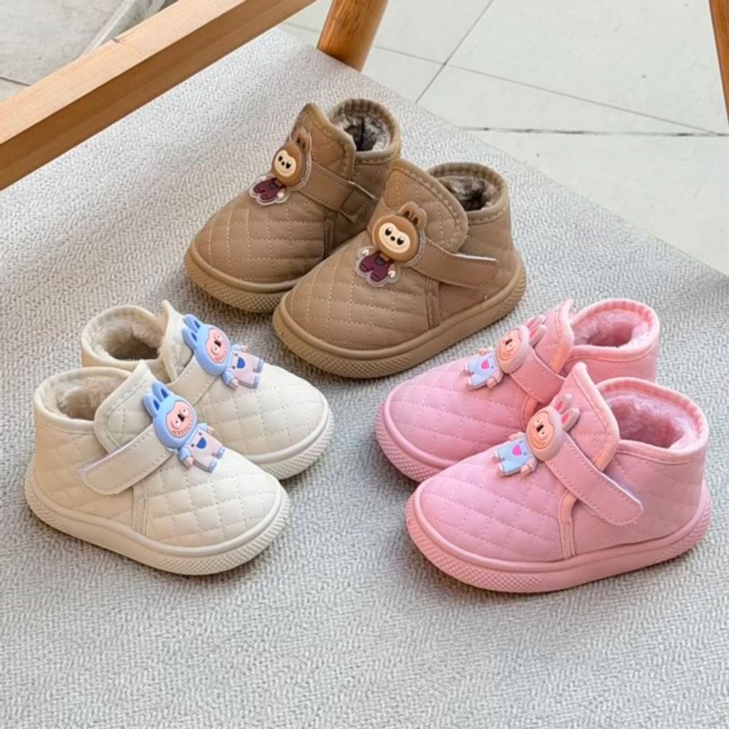 خرید اینترنتی قیمت بوت بچگانه شنل دوزی طرح لبوبو از  کد 4090901