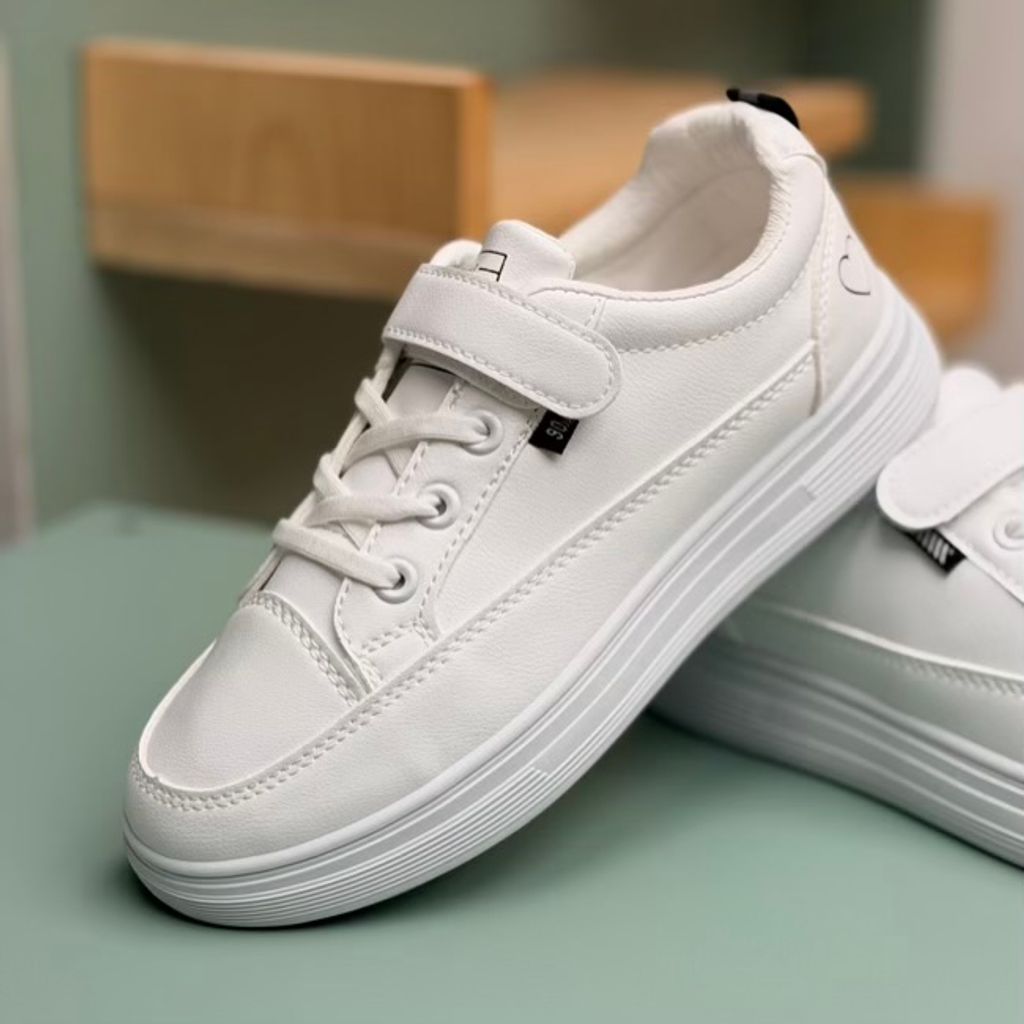 خرید اینترنتی قیمت ونس بچگانه طرح قلبی از Trip کد 4090502