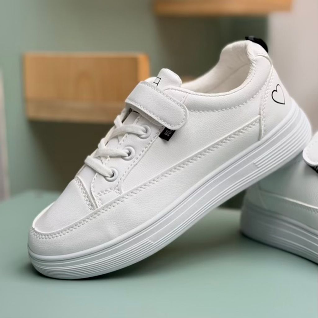 خرید اینترنتی قیمت ونس بچگانه طرح قلبی از Trip کد 4090502