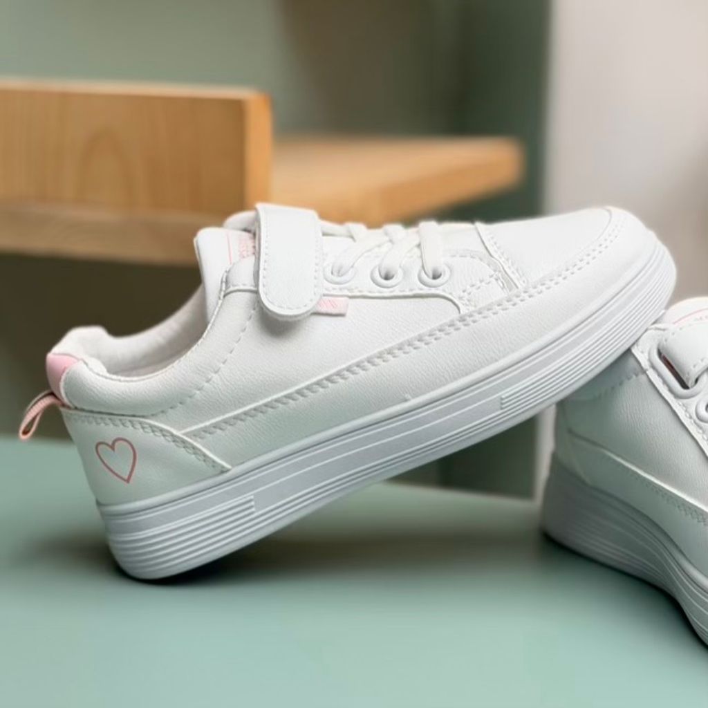 خرید اینترنتی قیمت ونس بچگانه طرح قلبی از Trip کد 4090502