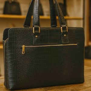 مشخصات کیف اداری زنانه چرم طبیعی