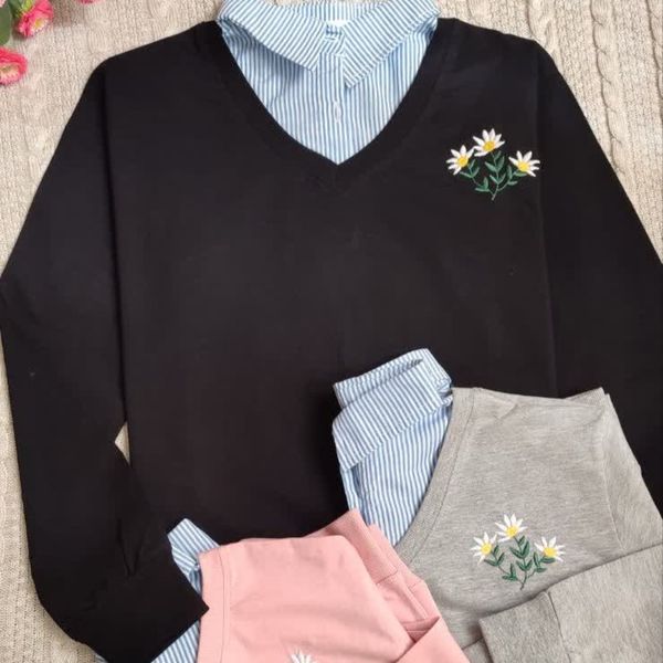 بلوز دورس زنانه آستین بلند یقه مردانه گلدوزی شده بابونه ماهو