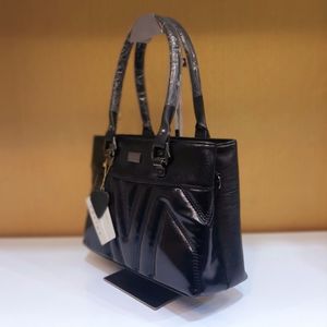 فروش اینترنتی کیف زنانه مشکی