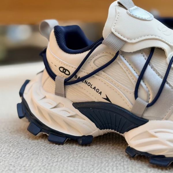 کتونی بچگانه طرح بالنسیاگا از KAKA کد 4091301